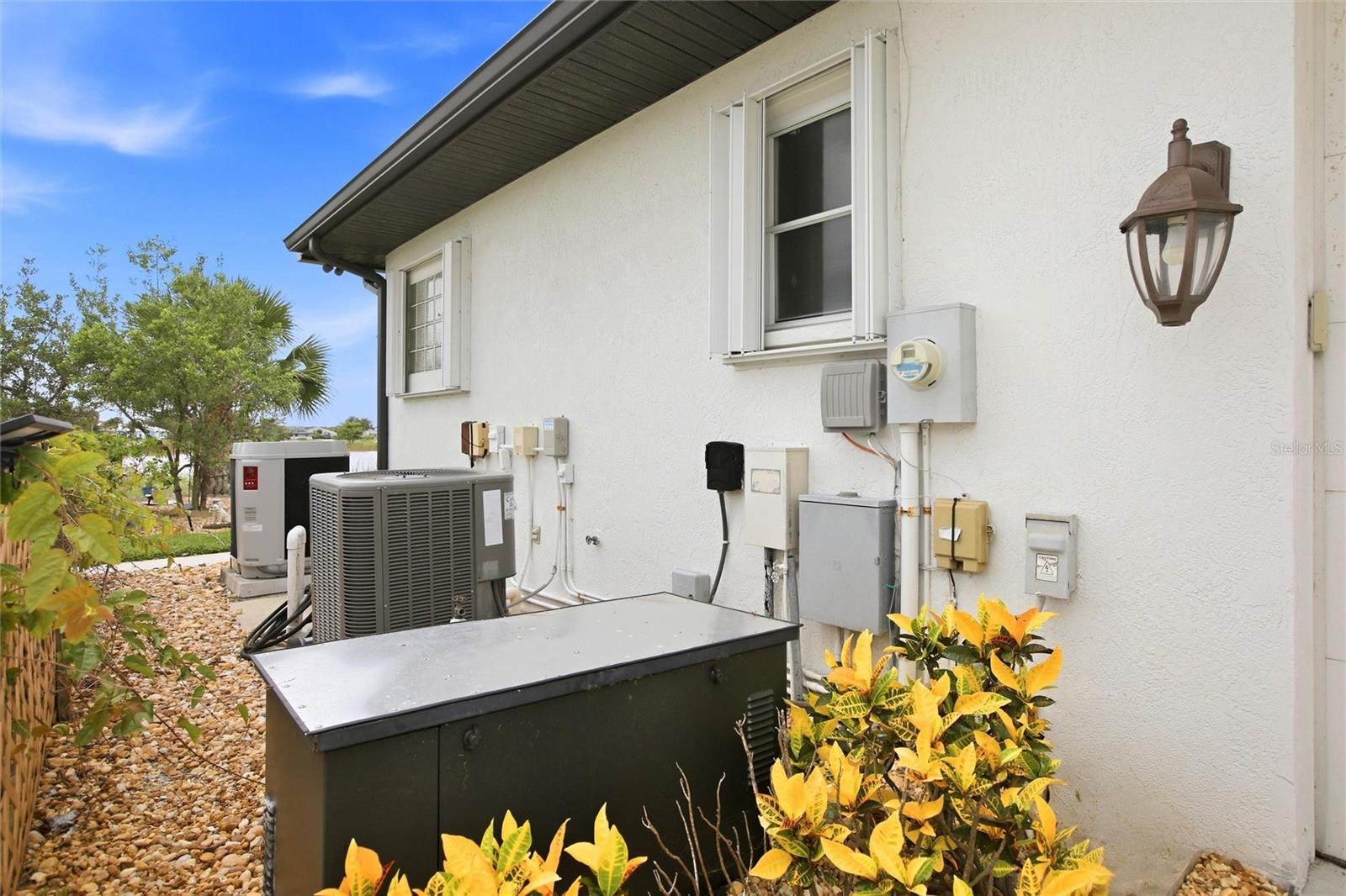 CASA DE MEADOWS - Residential