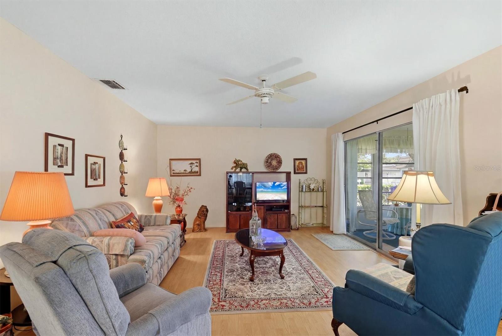 GLEN OAKS RIDGE VILLAS 2 - Residential