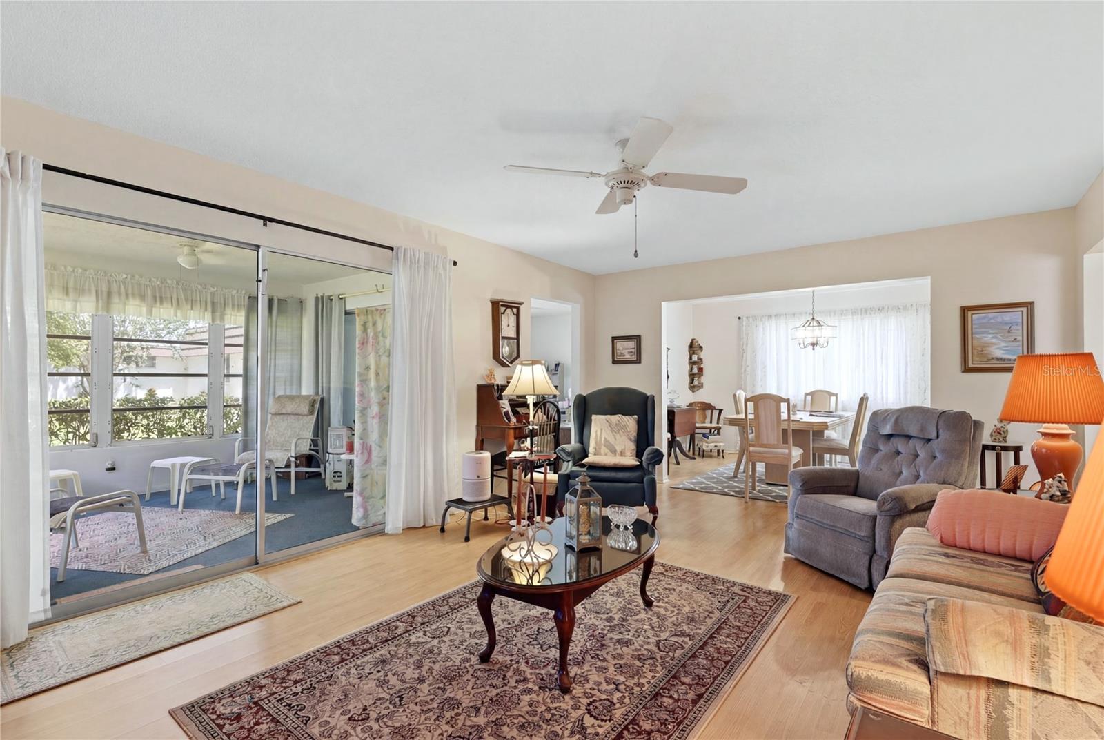 GLEN OAKS RIDGE VILLAS 2 - Residential