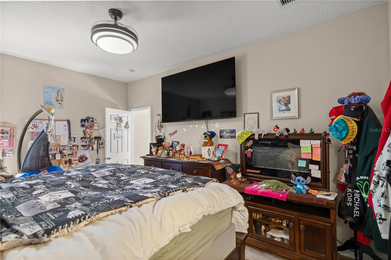 WILLISTON HIGHLANDS UNIT 12 - Residential