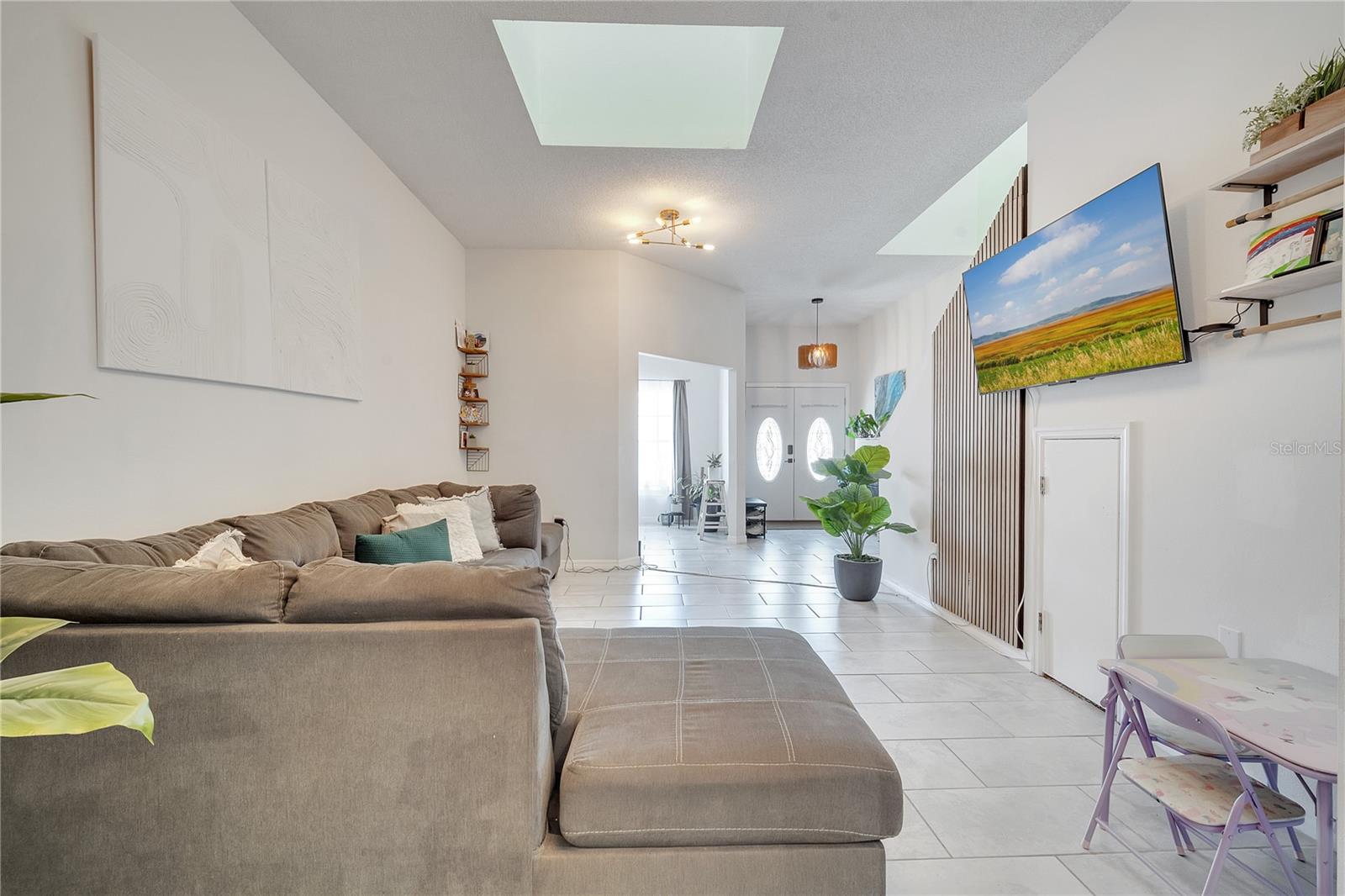 ERIC ESTATES - Residential Lease