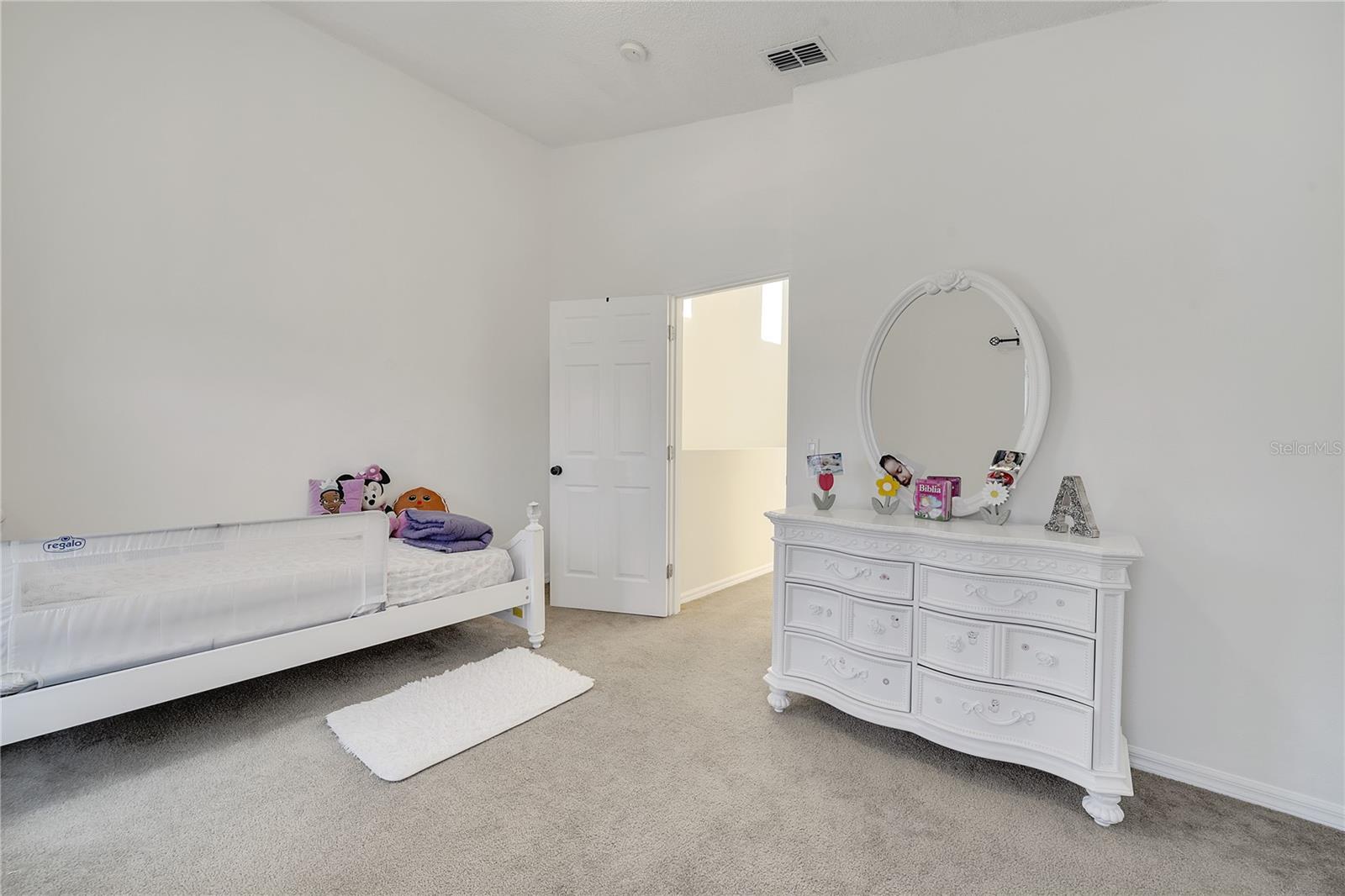 ERIC ESTATES - Residential Lease