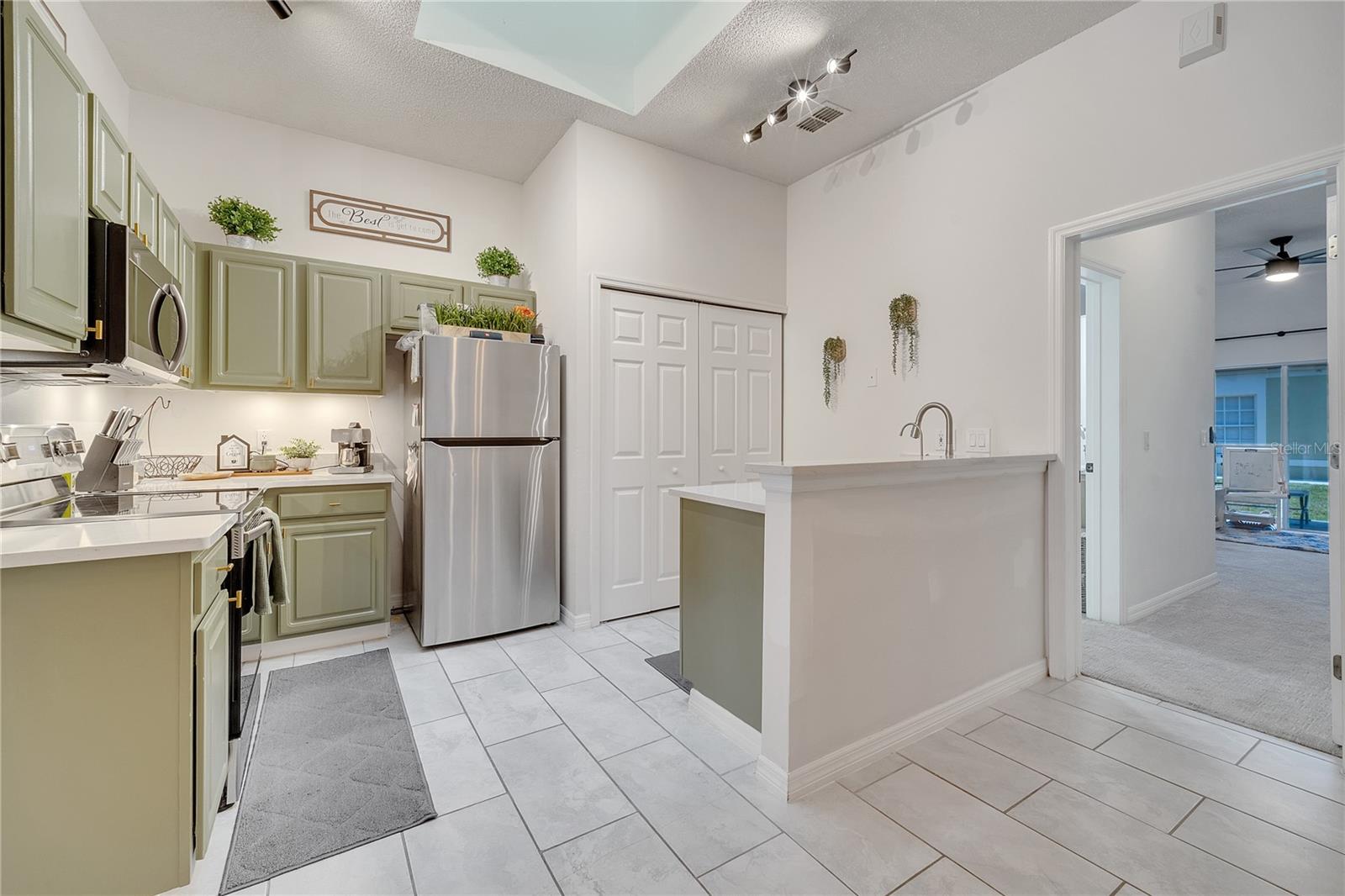 ERIC ESTATES - Residential Lease