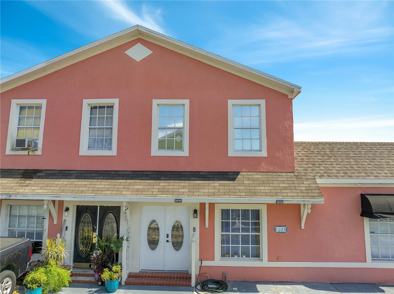 ERIC ESTATES - Residential Lease