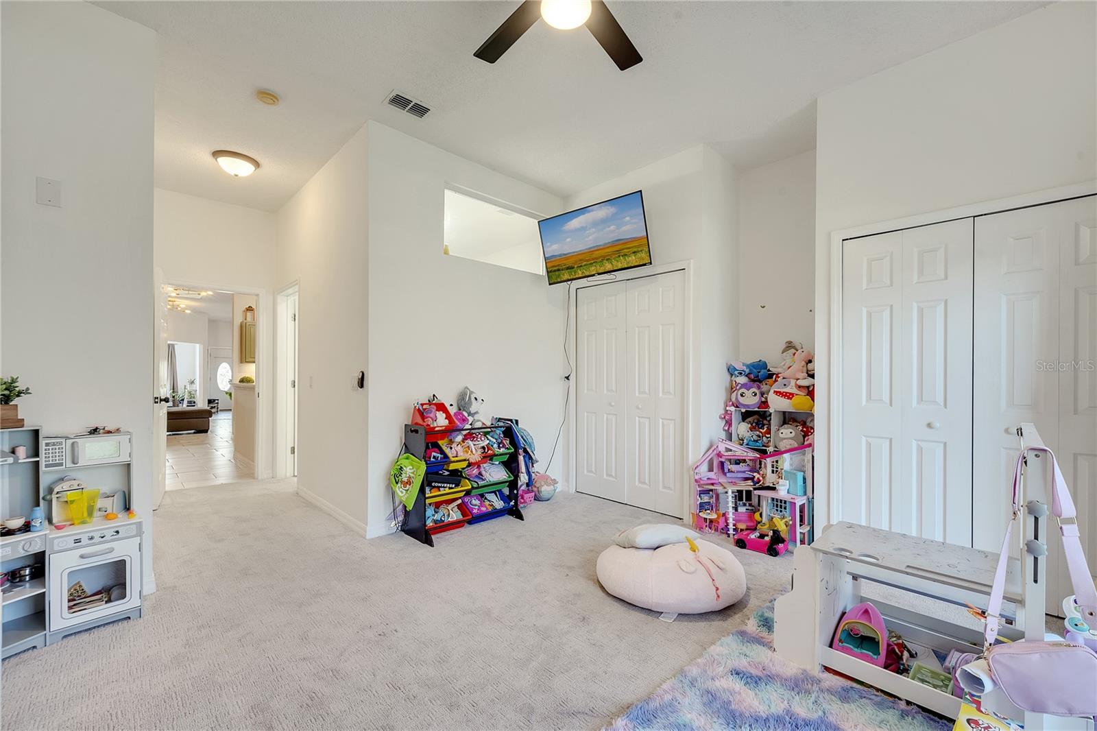 ERIC ESTATES - Residential Lease