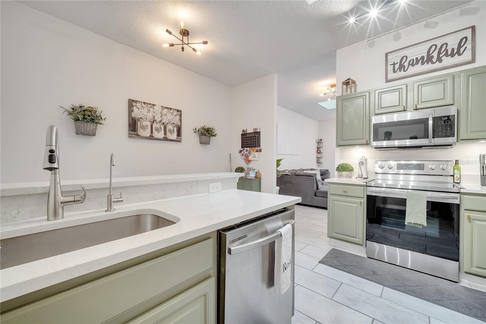 ERIC ESTATES - Residential Lease