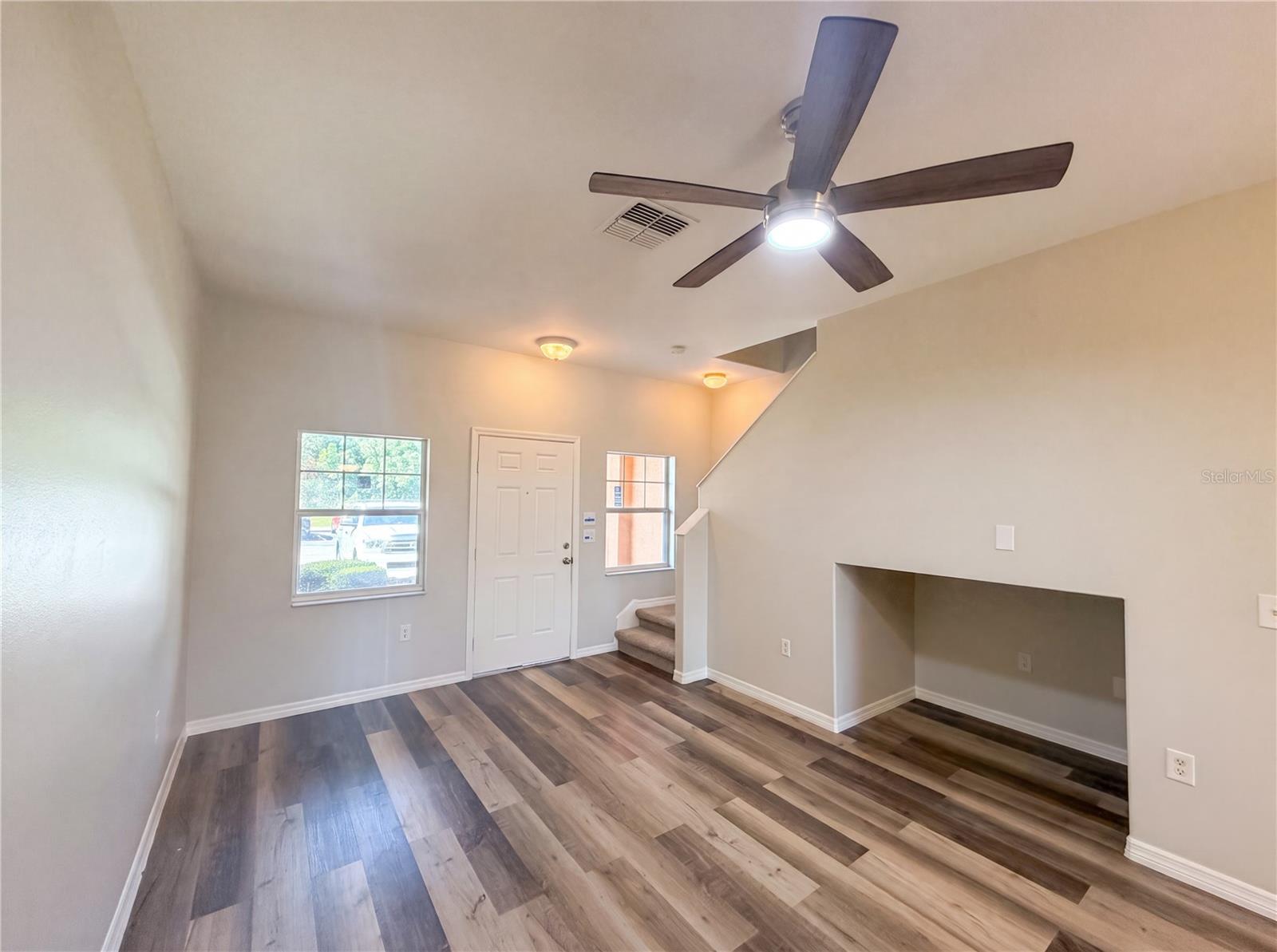 AUTUMNWOOD GROVE - Residential