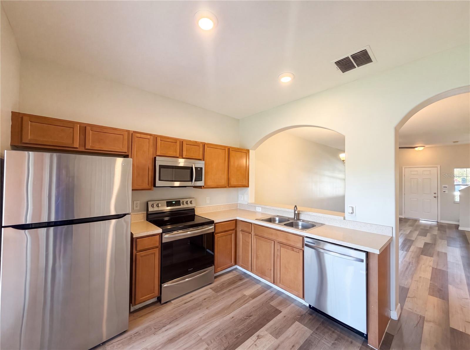 AUTUMNWOOD GROVE - Residential