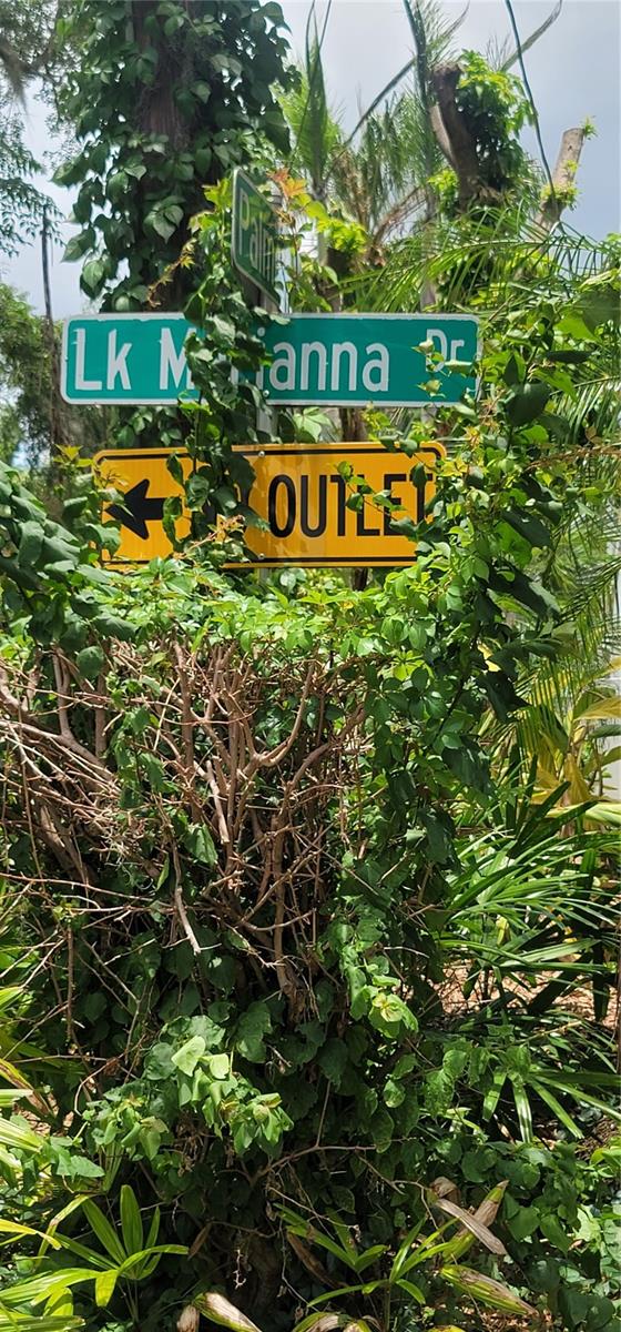 MARIANA OAKS - Land