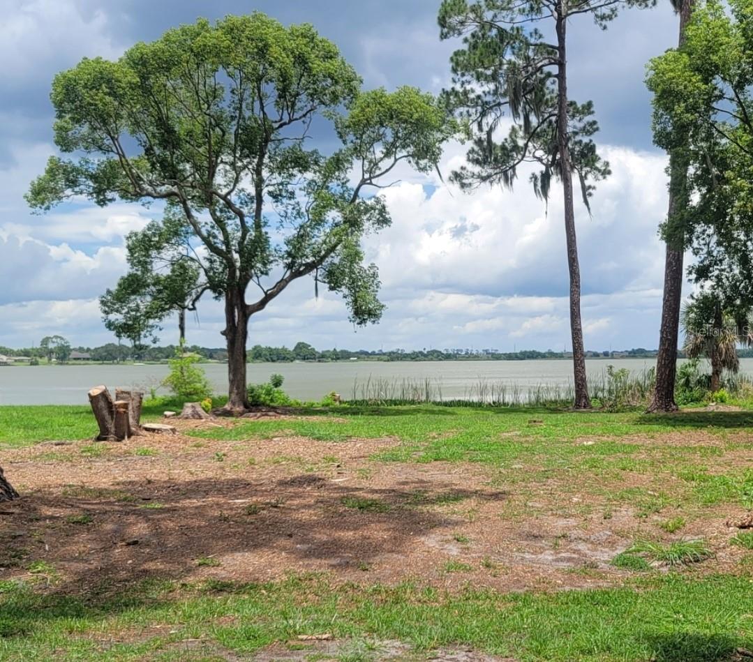 MARIANA OAKS - Land