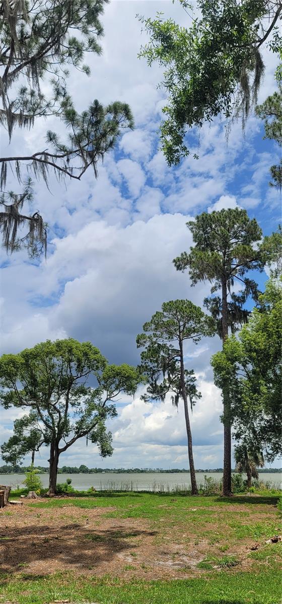 MARIANA OAKS - Land