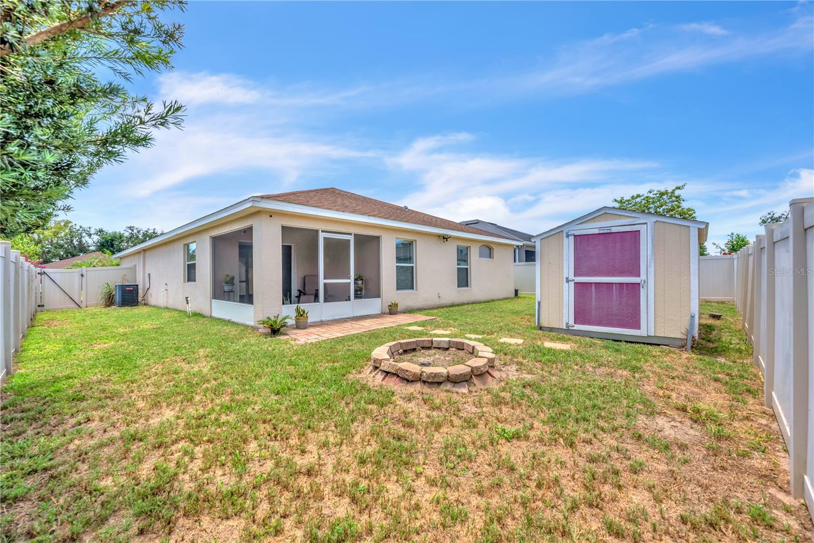 VINEYARD RESERVE - Residential