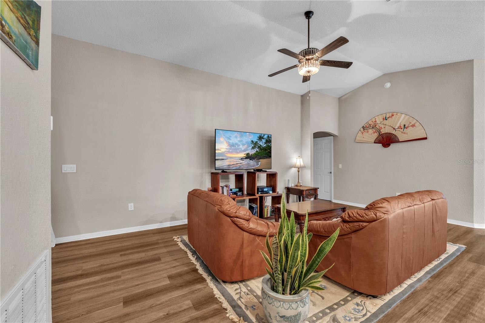 VINEYARD RESERVE - Residential