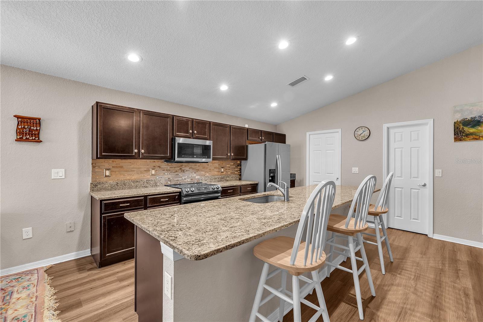 VINEYARD RESERVE - Residential