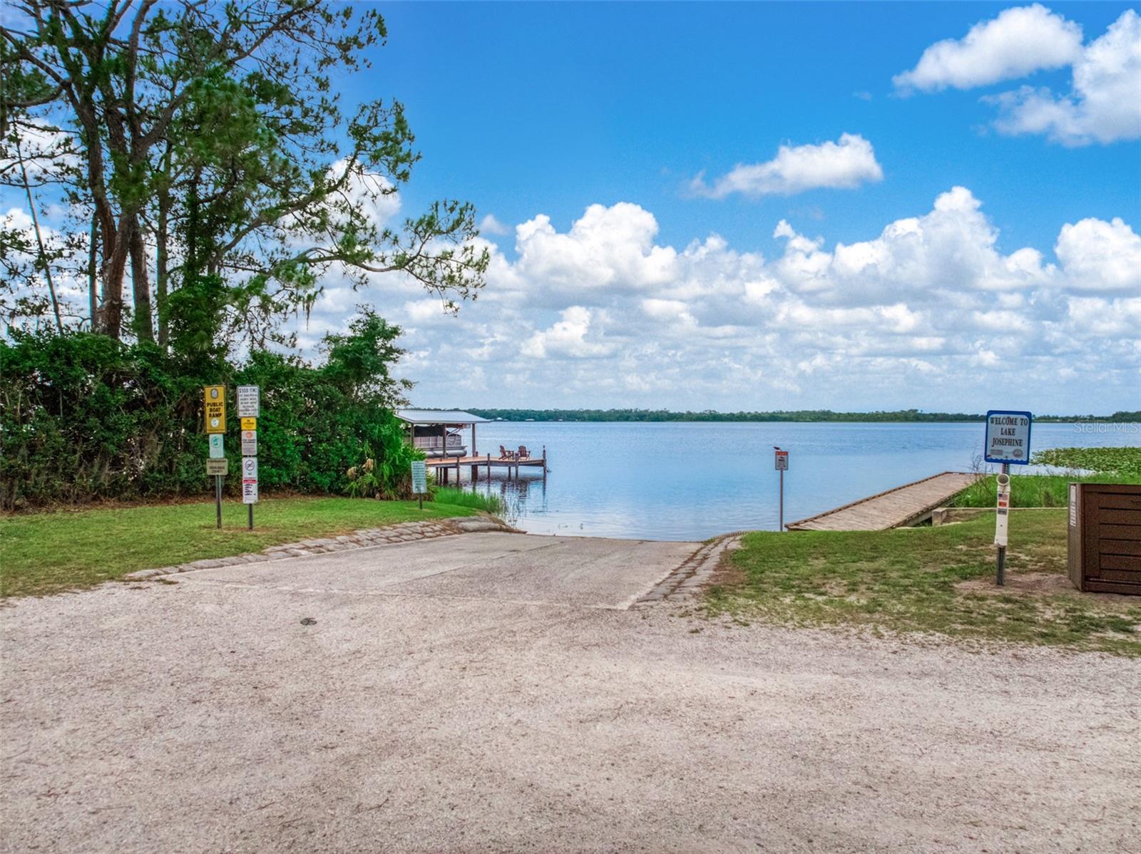 SEBRING LAKES UNIT 4C PB 8-PG 32 LOTS 23 + 24 BLK - Residential