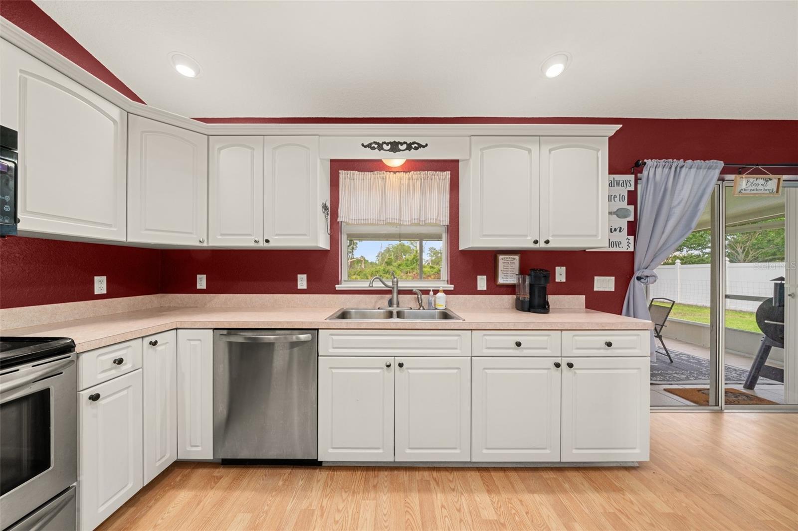 SEBRING LAKES UNIT 4C PB 8-PG 32 LOTS 23 + 24 BLK - Residential