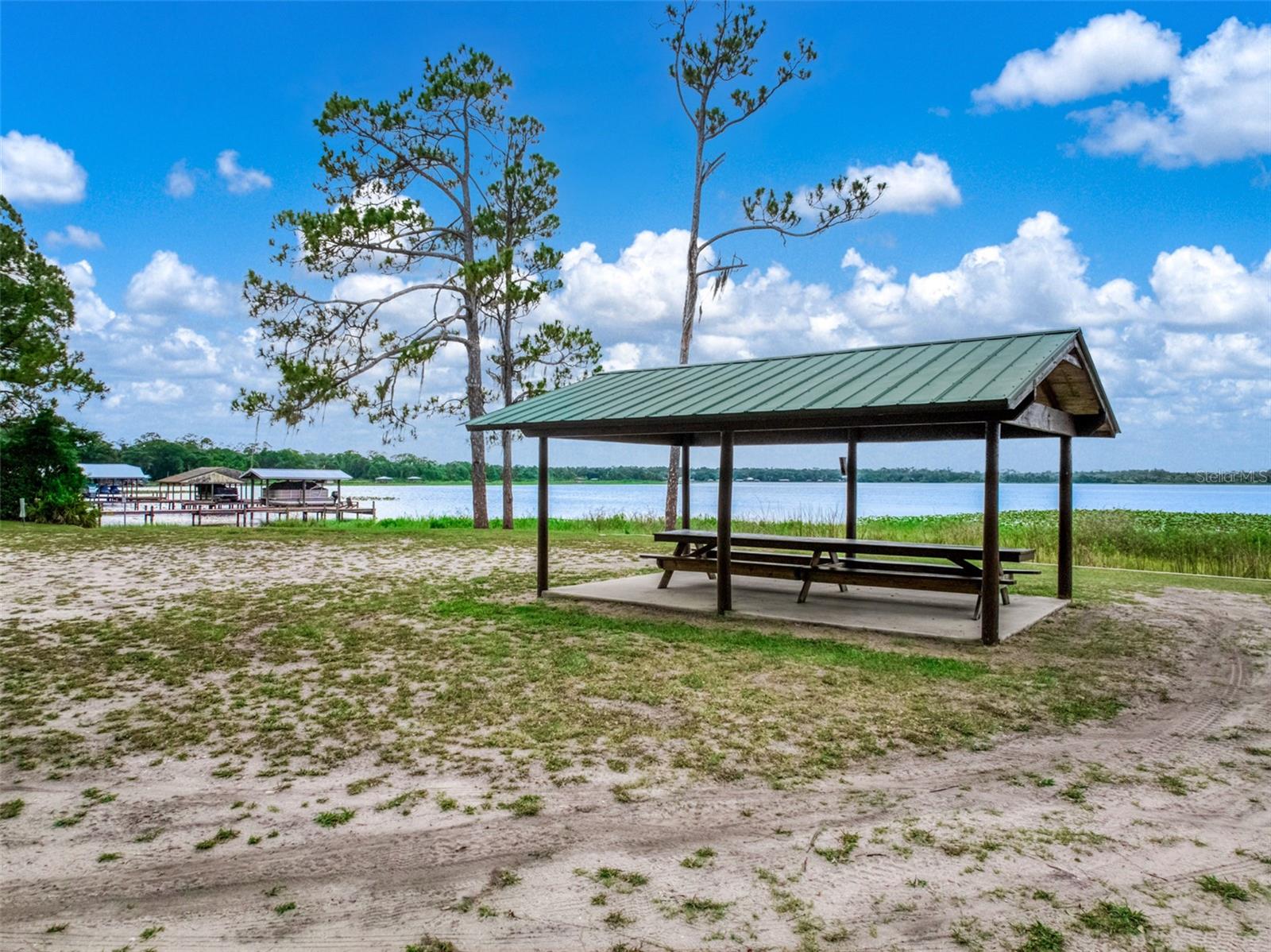 SEBRING LAKES UNIT 4C PB 8-PG 32 LOTS 23 + 24 BLK - Residential