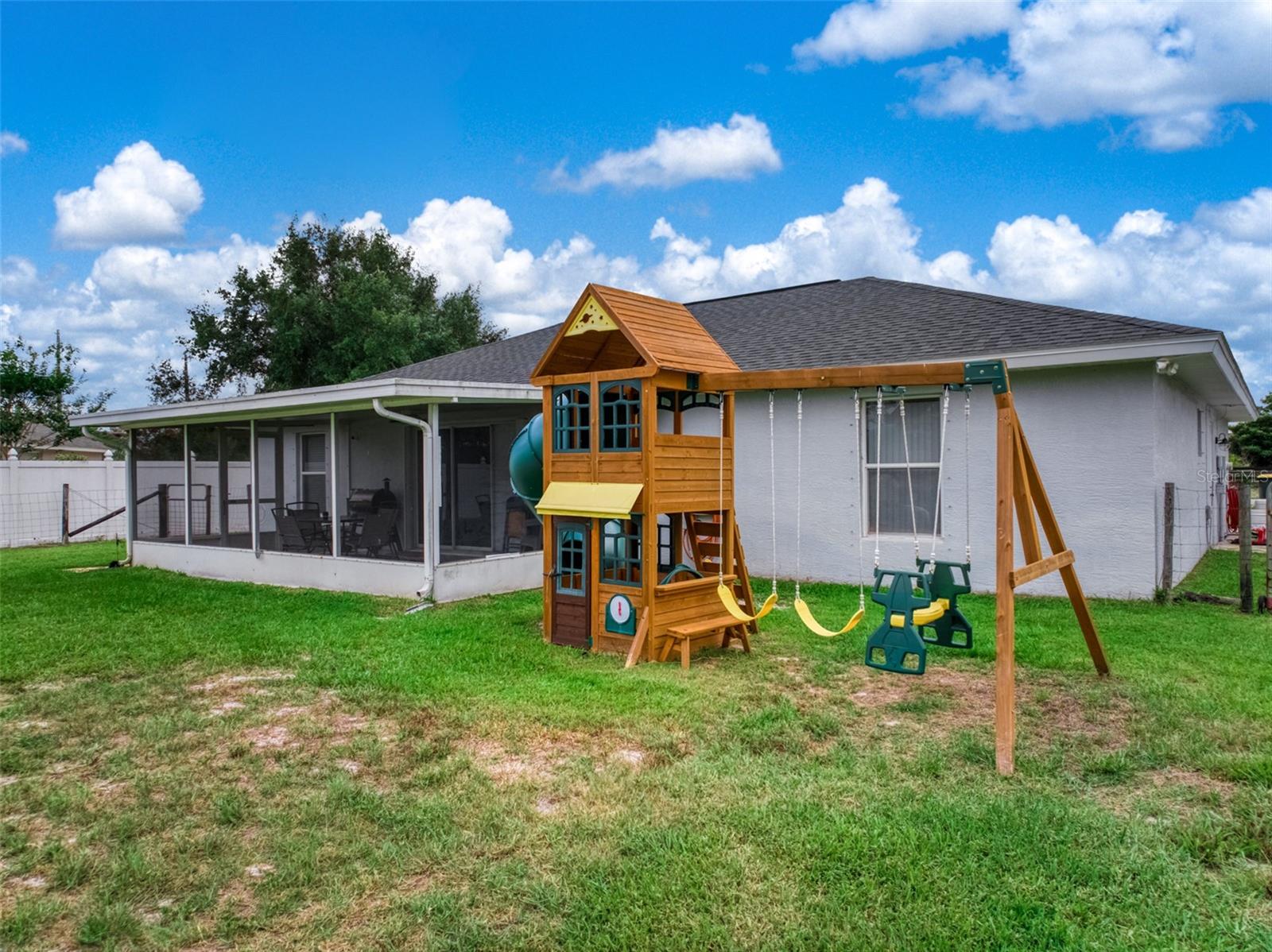 SEBRING LAKES UNIT 4C PB 8-PG 32 LOTS 23 + 24 BLK - Residential