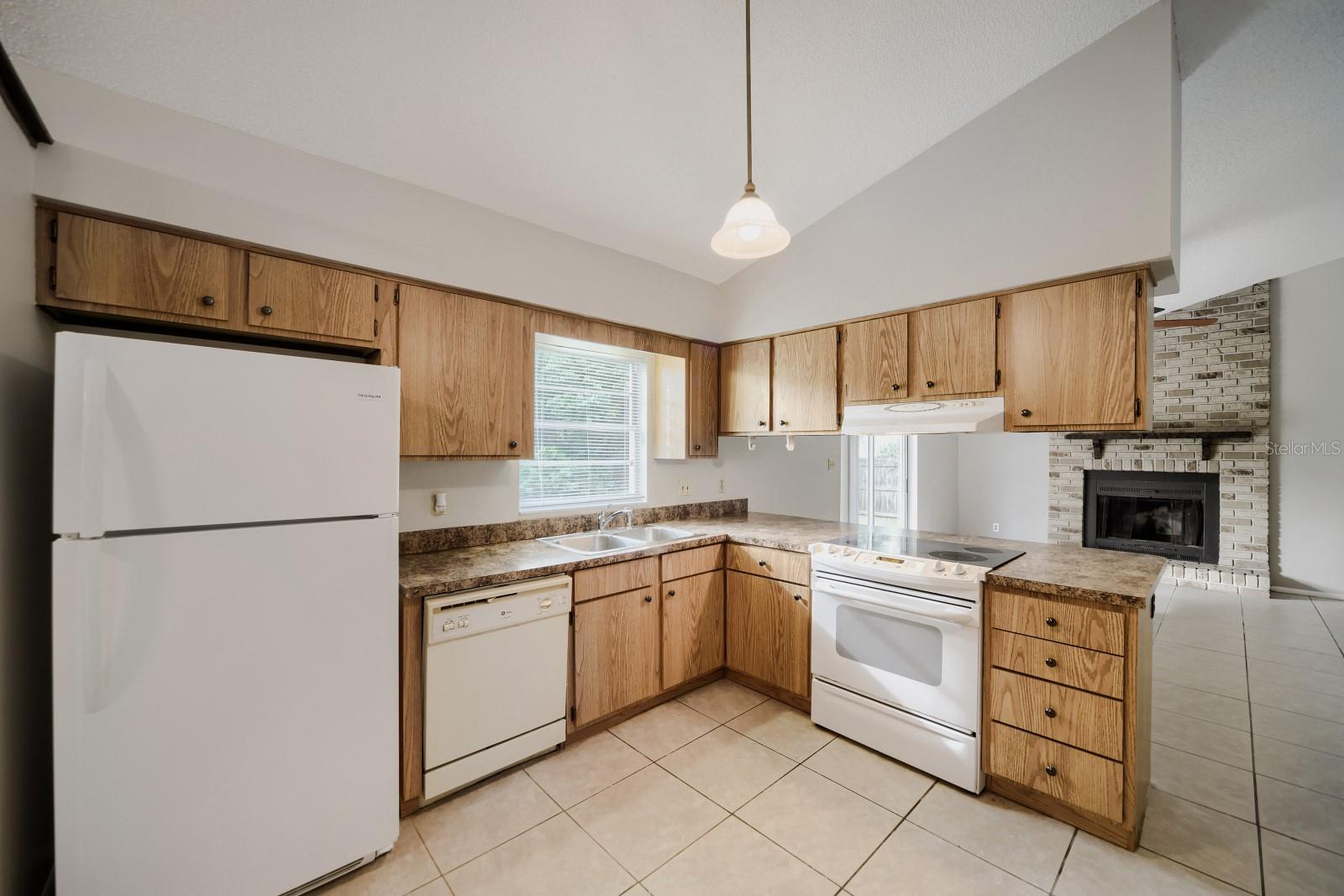 FOXMOOR UNIT 3 - Residential