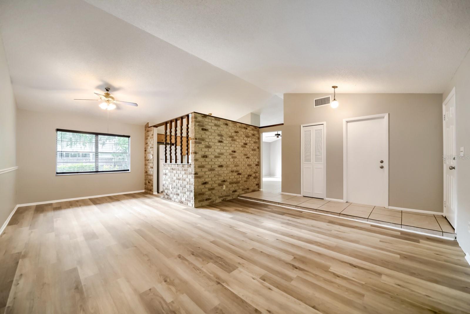 FOXMOOR UNIT 3 - Residential