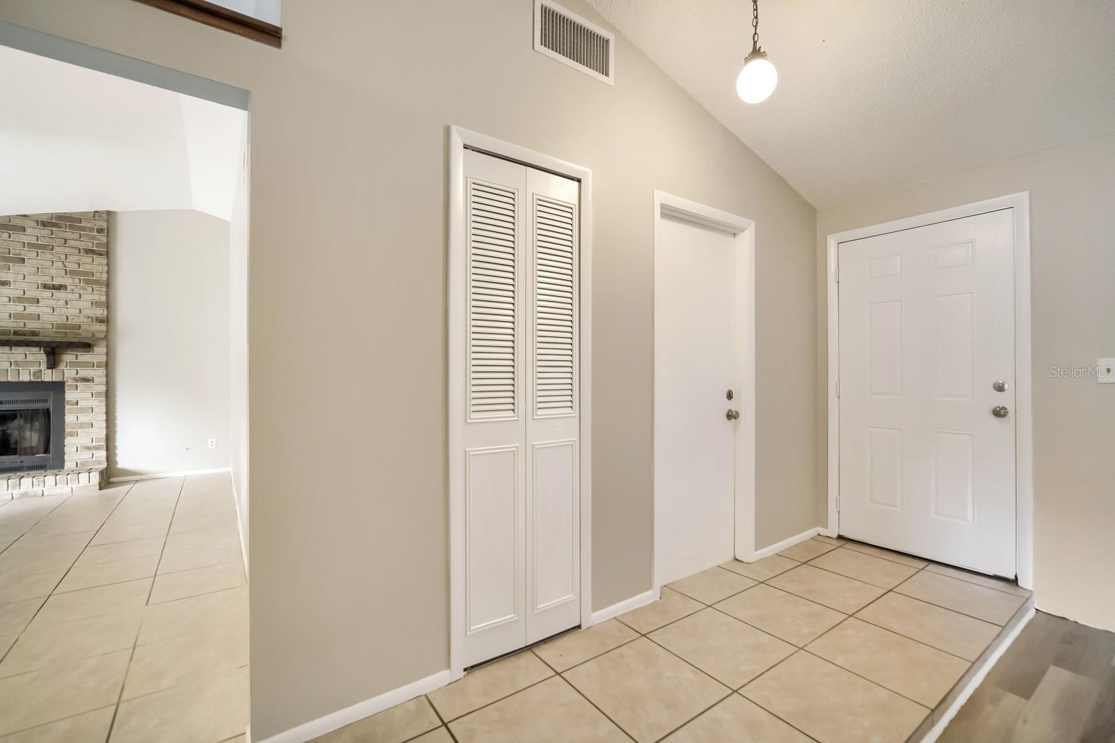 FOXMOOR UNIT 3 - Residential