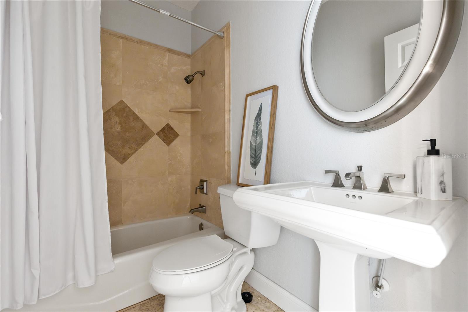 LAKE BRANTLEY ISLES AMD - Residential