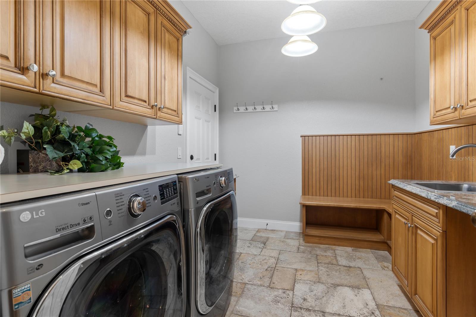 LAKE BRANTLEY ISLES AMD - Residential