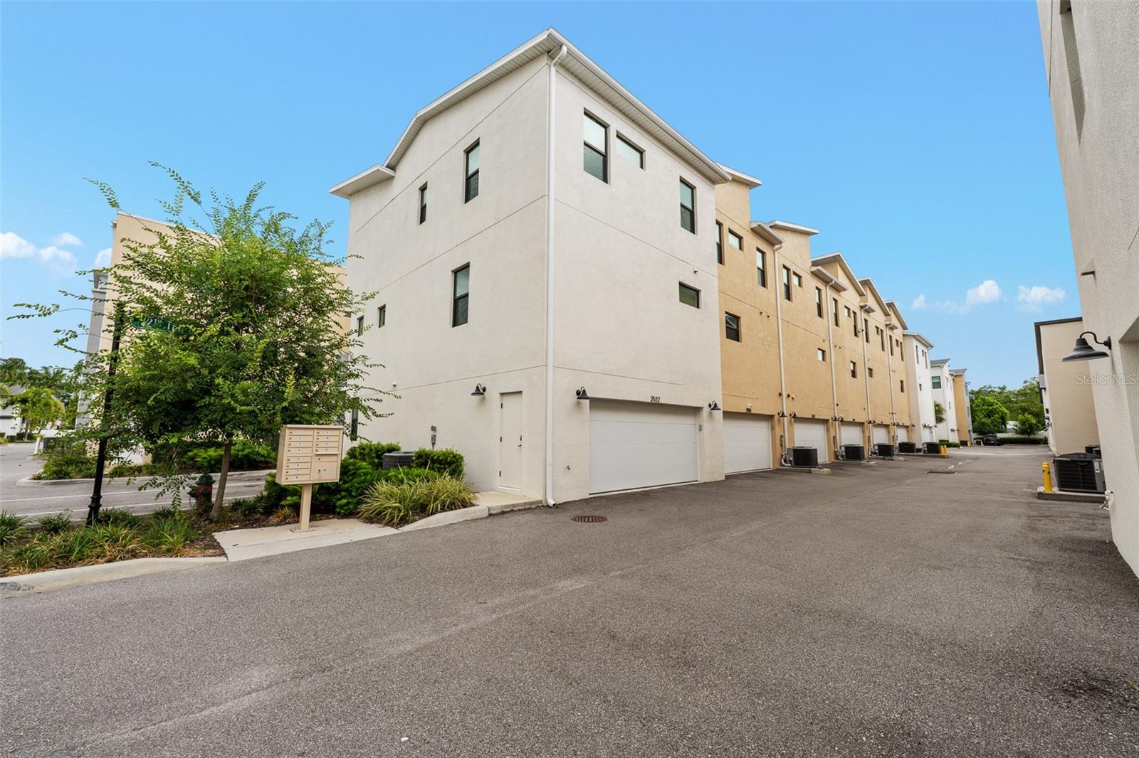 UPTOWN KENWOOD - Residential