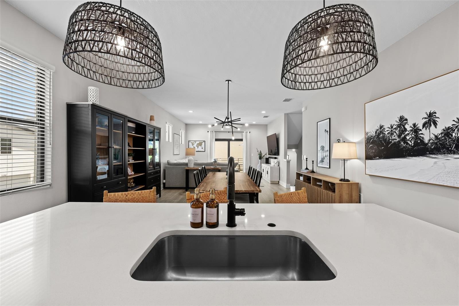 UPTOWN KENWOOD - Residential