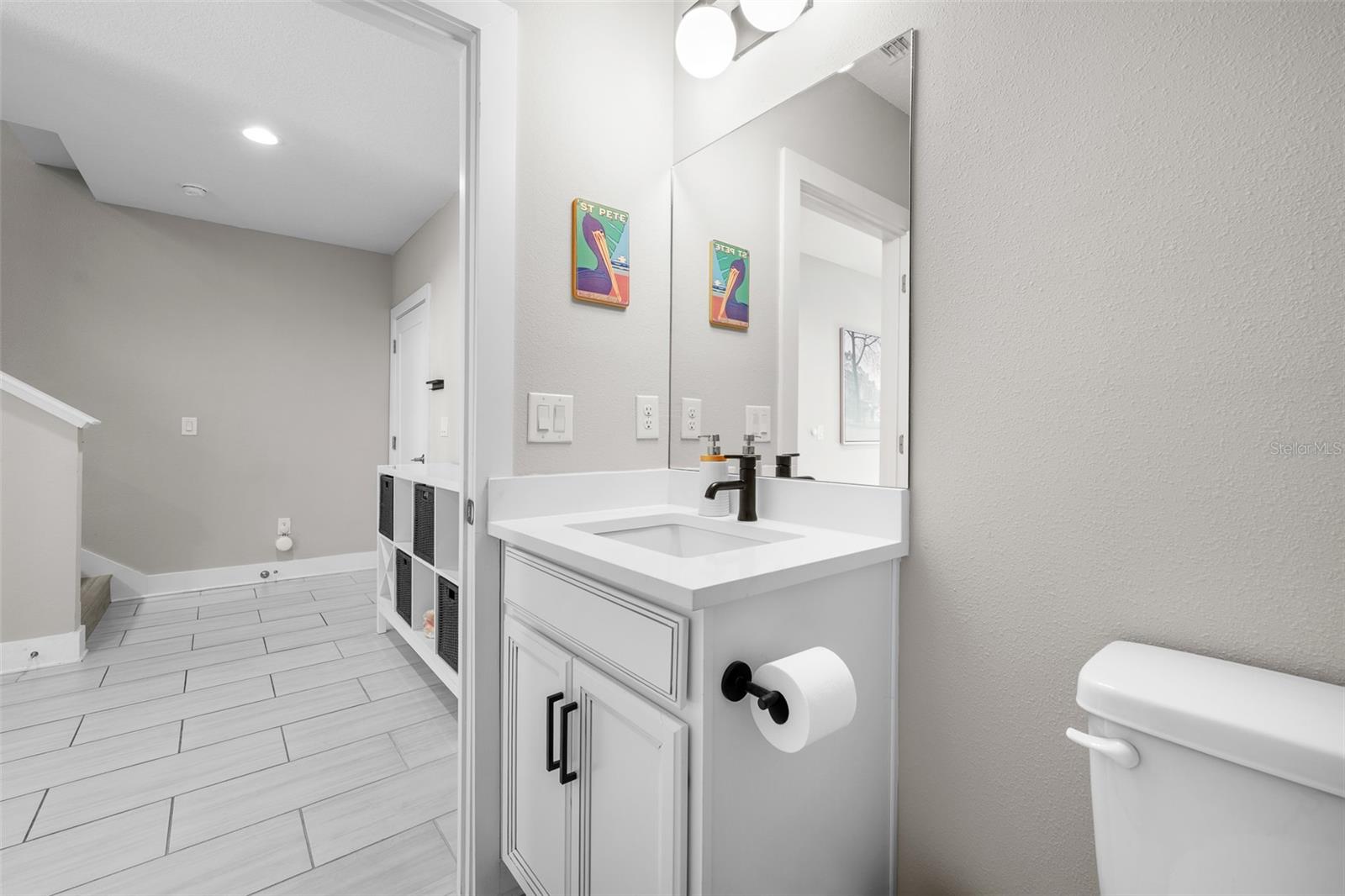 UPTOWN KENWOOD - Residential