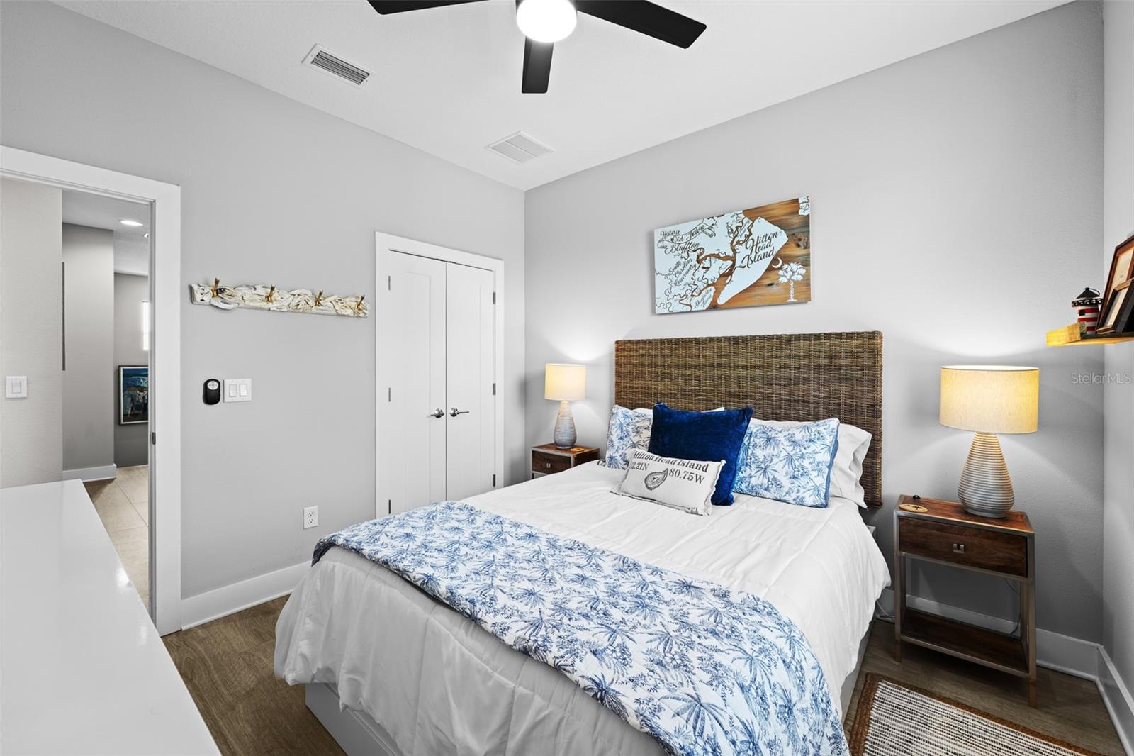 UPTOWN KENWOOD - Residential