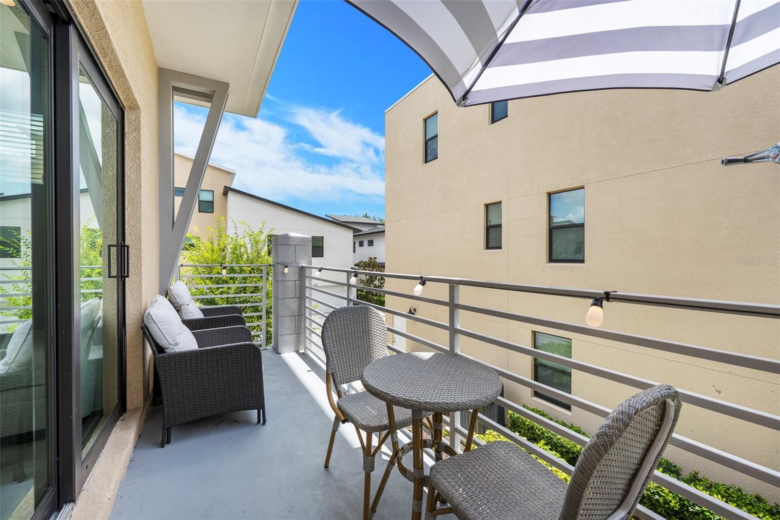 UPTOWN KENWOOD - Residential