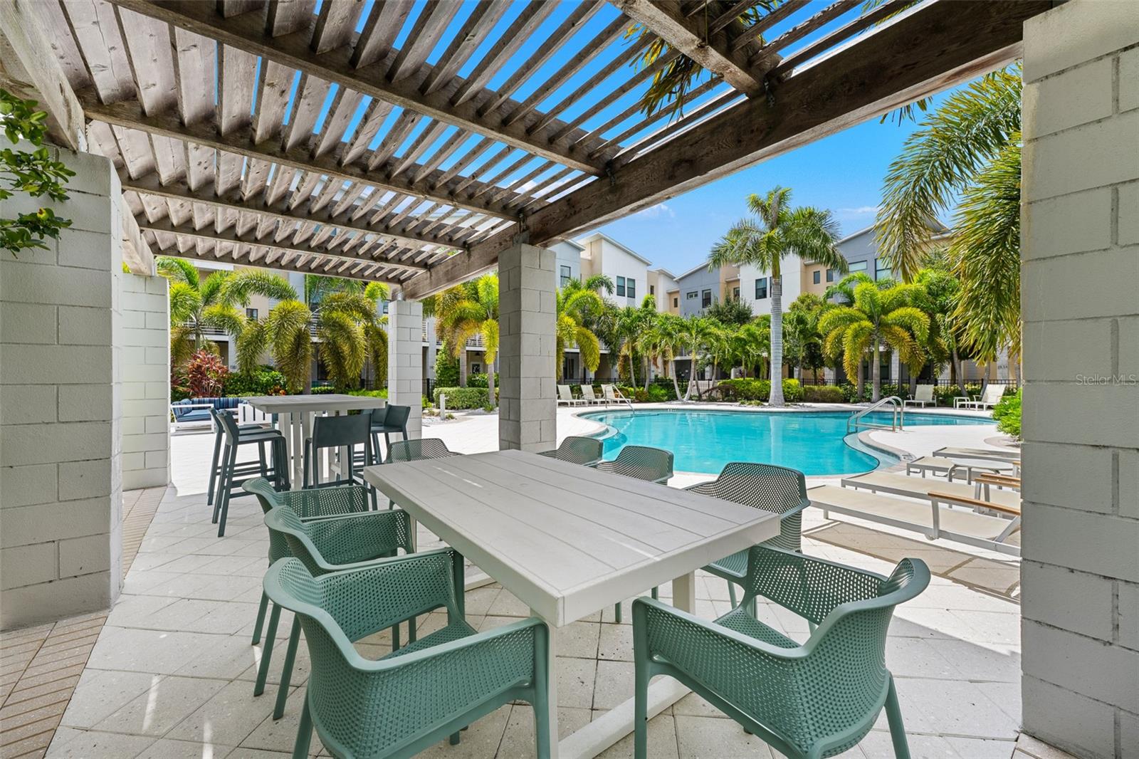 UPTOWN KENWOOD - Residential