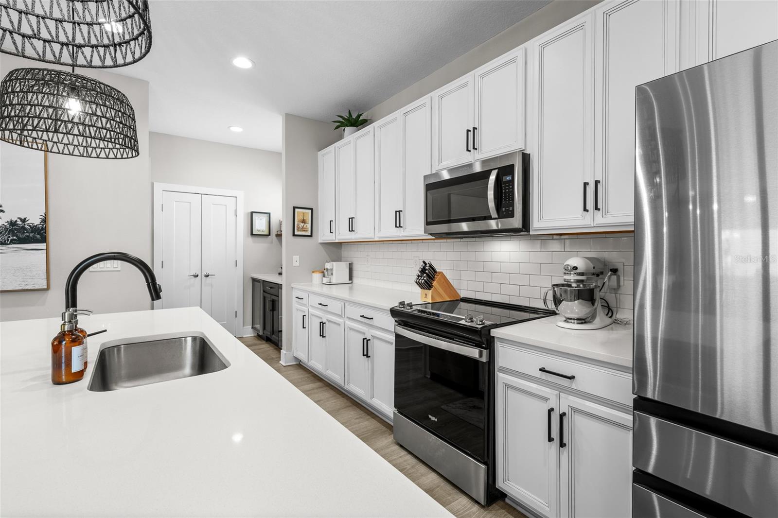 UPTOWN KENWOOD - Residential
