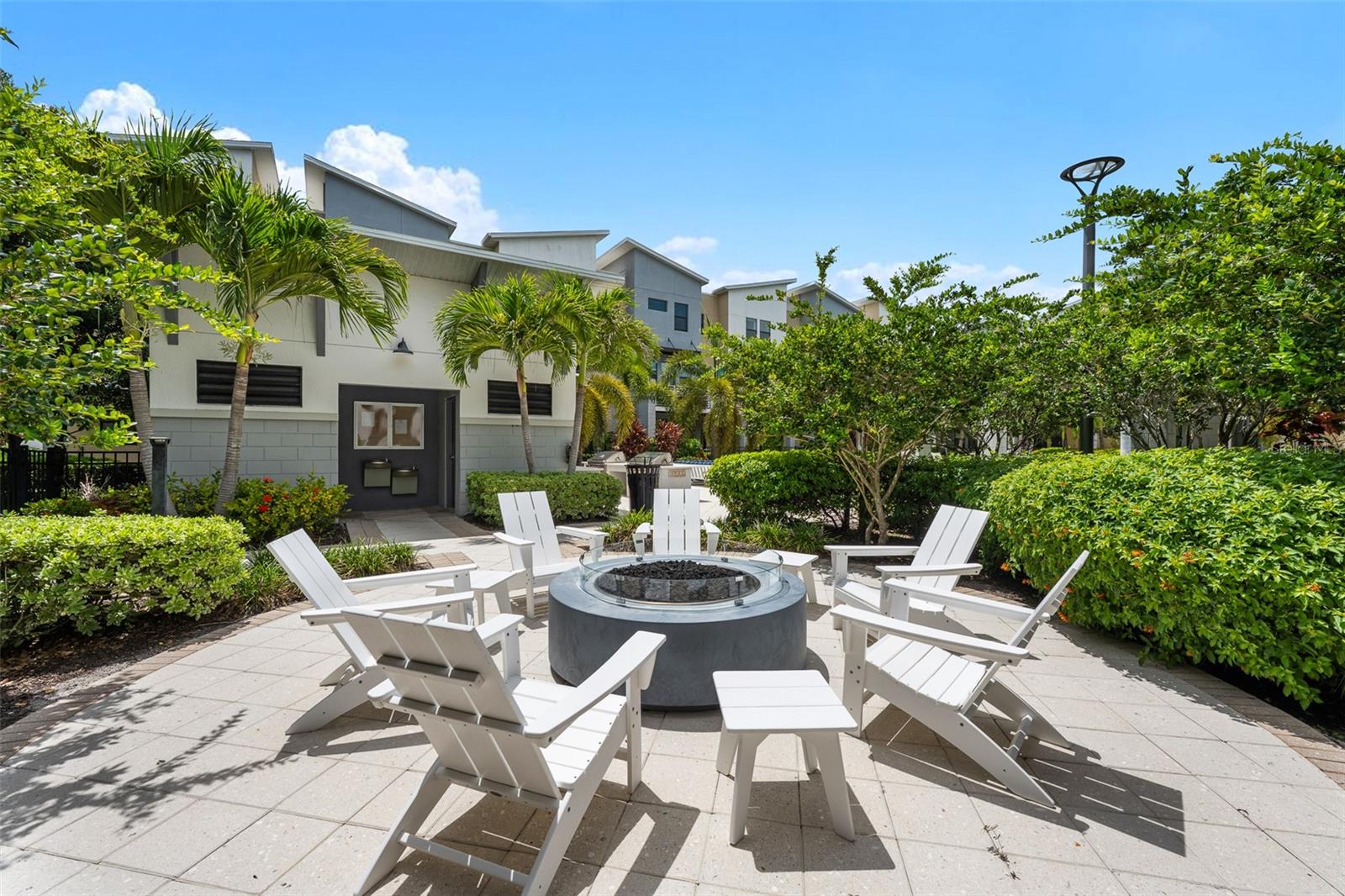 UPTOWN KENWOOD - Residential