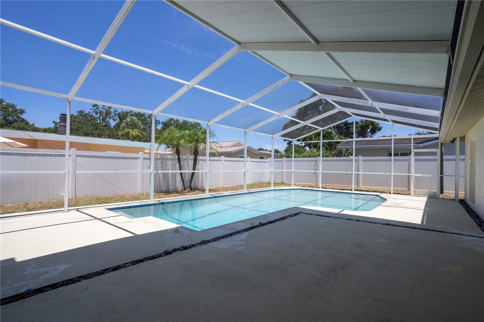 HOLIDAY GROVES - Residential