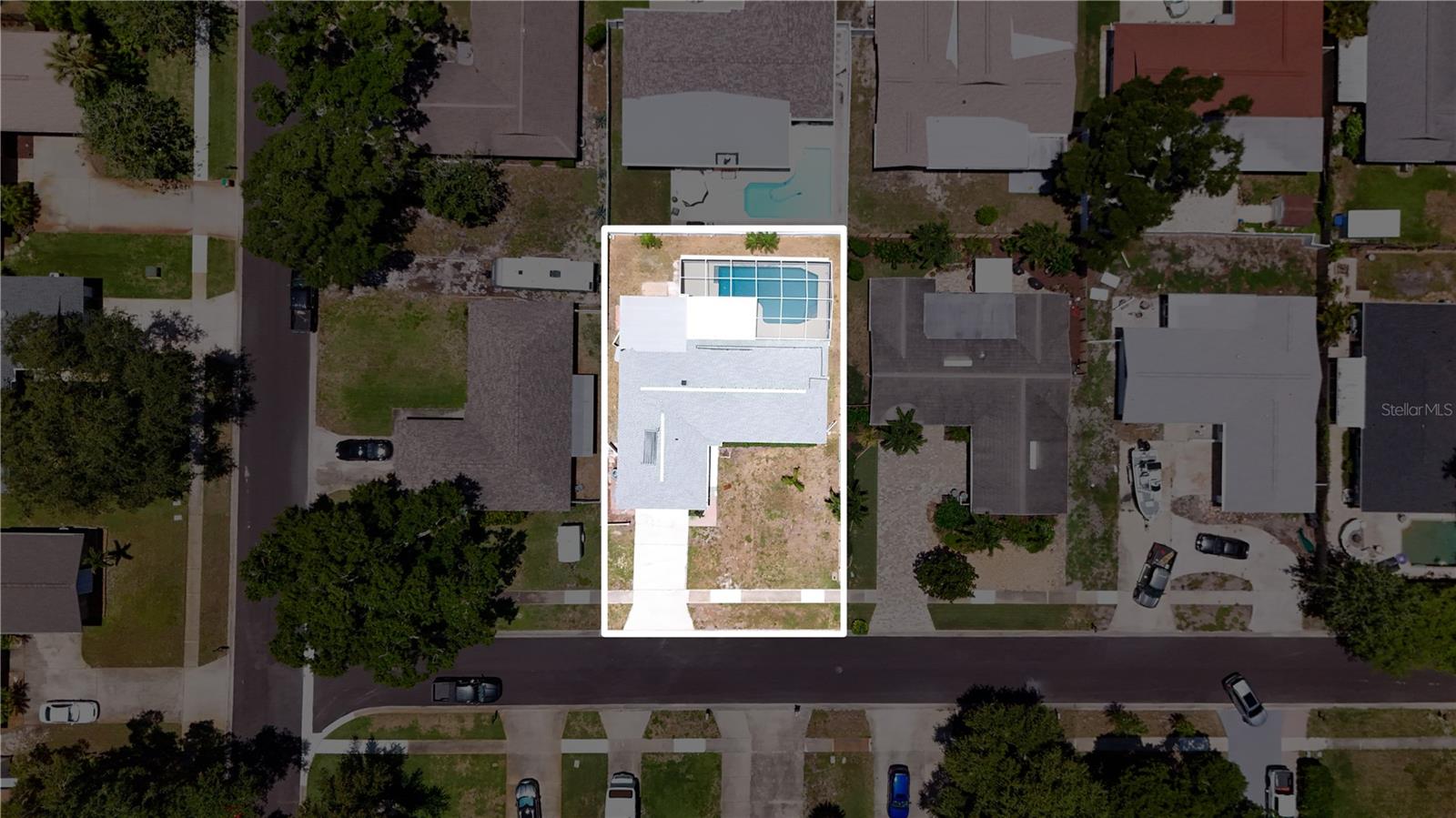 HOLIDAY GROVES - Residential