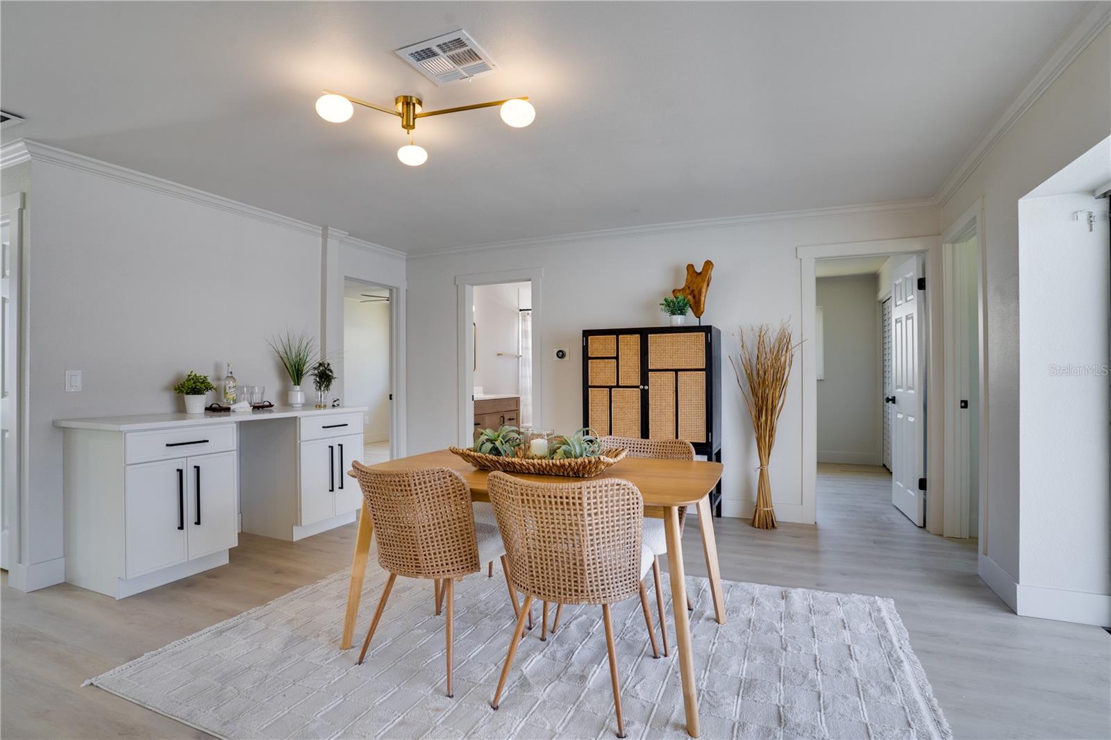 HOLIDAY GROVES - Residential