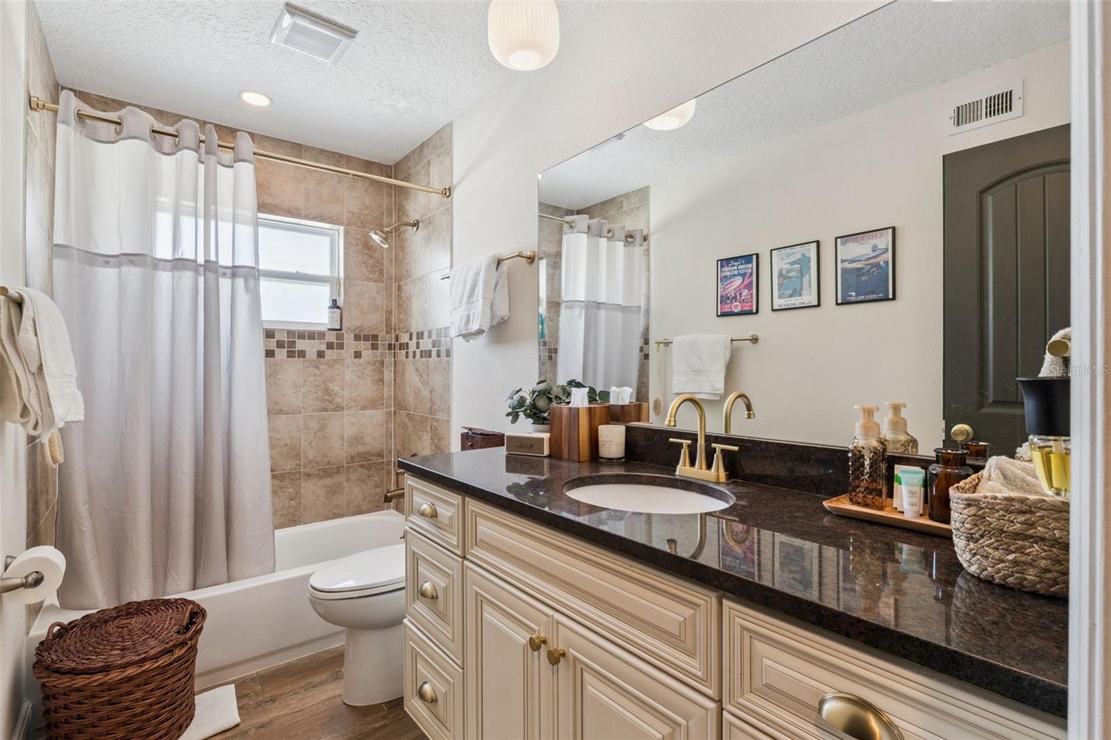 SAND LAKE HILLS SEC 03 - Residential