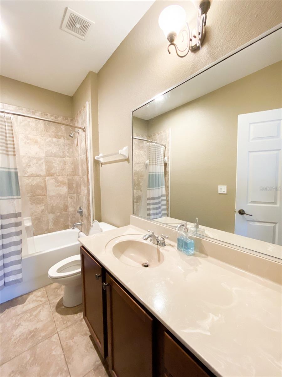 NANTUCKET WALK CONDO - Residential