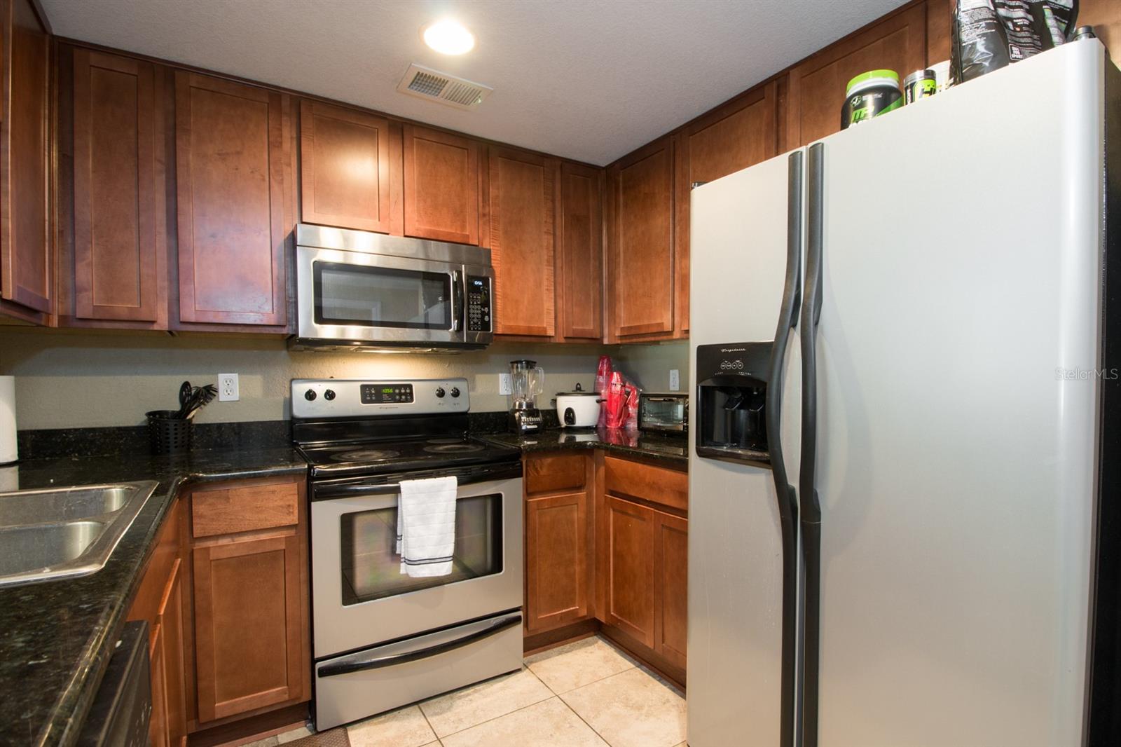 NANTUCKET WALK CONDO - Residential