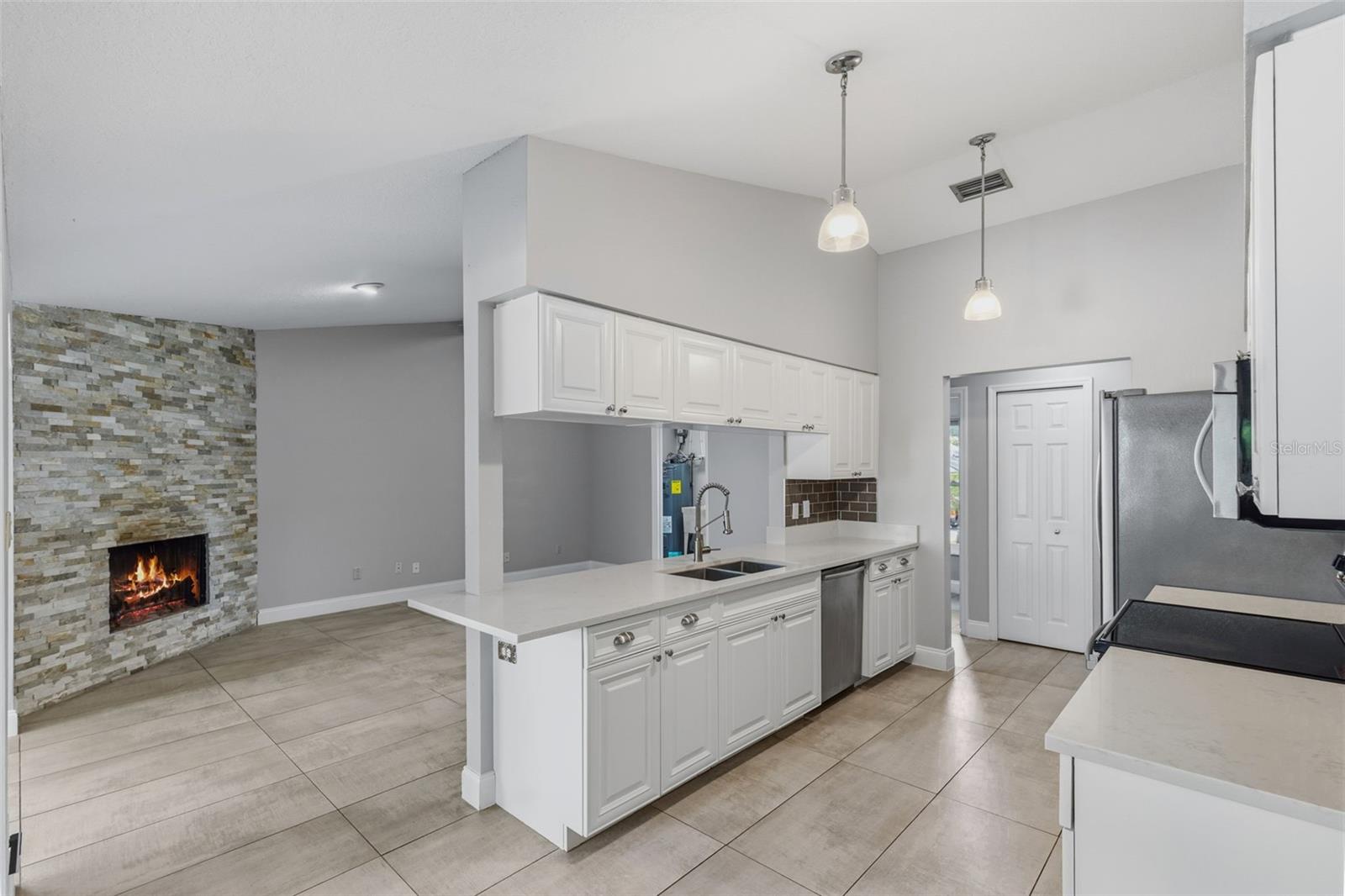 WEKIVA CLUB ESTATES SEC 08 - Residential