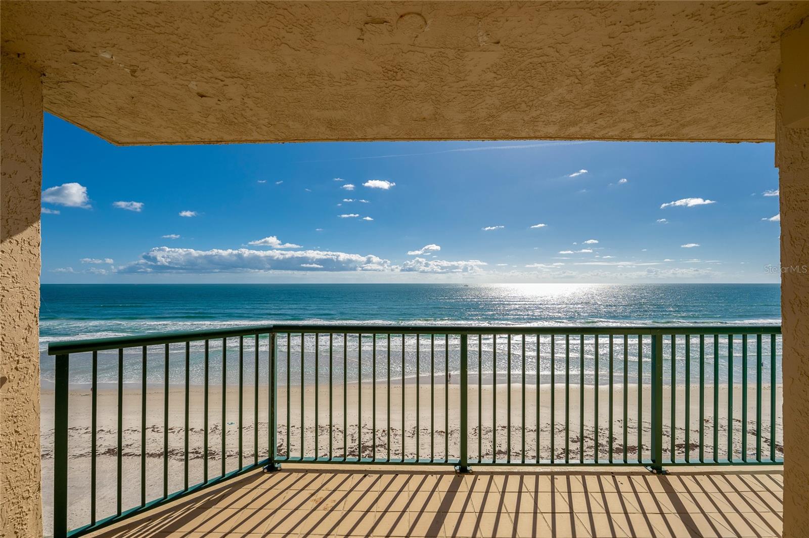 TOWERS AT PONCE INLET TOWER 01 CONDO - Residential
