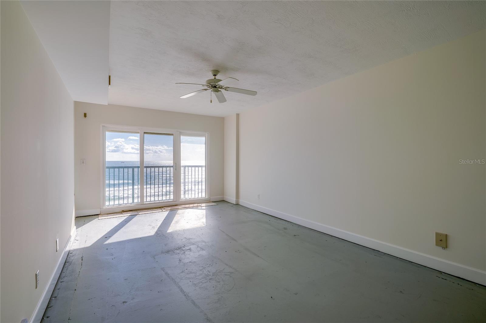 TOWERS AT PONCE INLET TOWER 01 CONDO - Residential