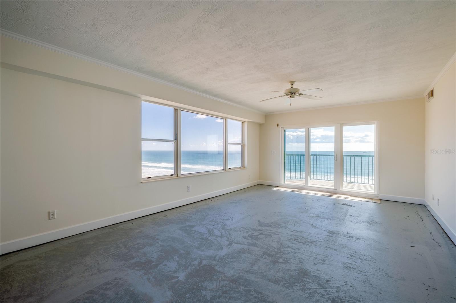 TOWERS AT PONCE INLET TOWER 01 CONDO - Residential