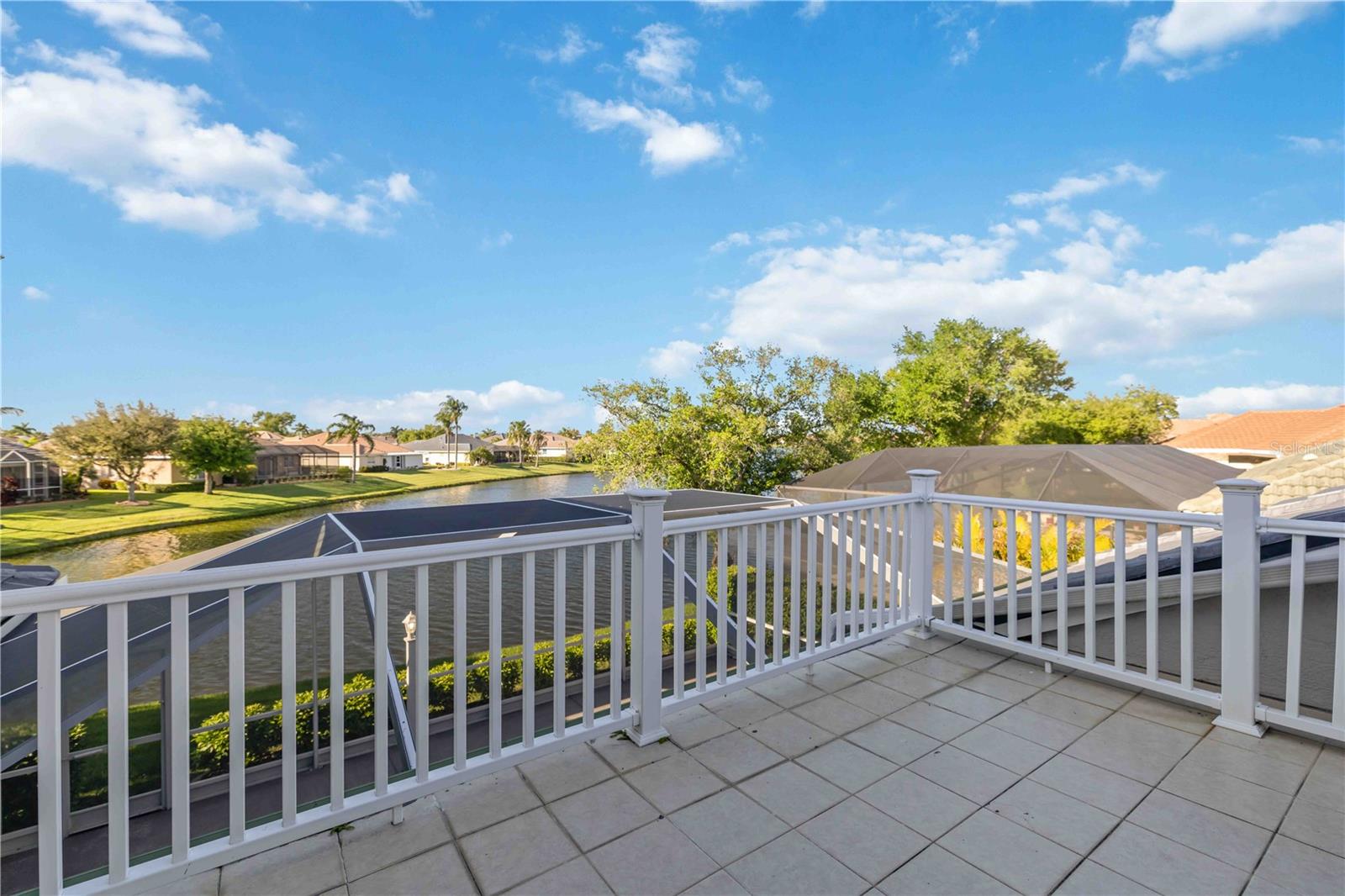 BARTON FARMS, LAUREL LAKES - Residential