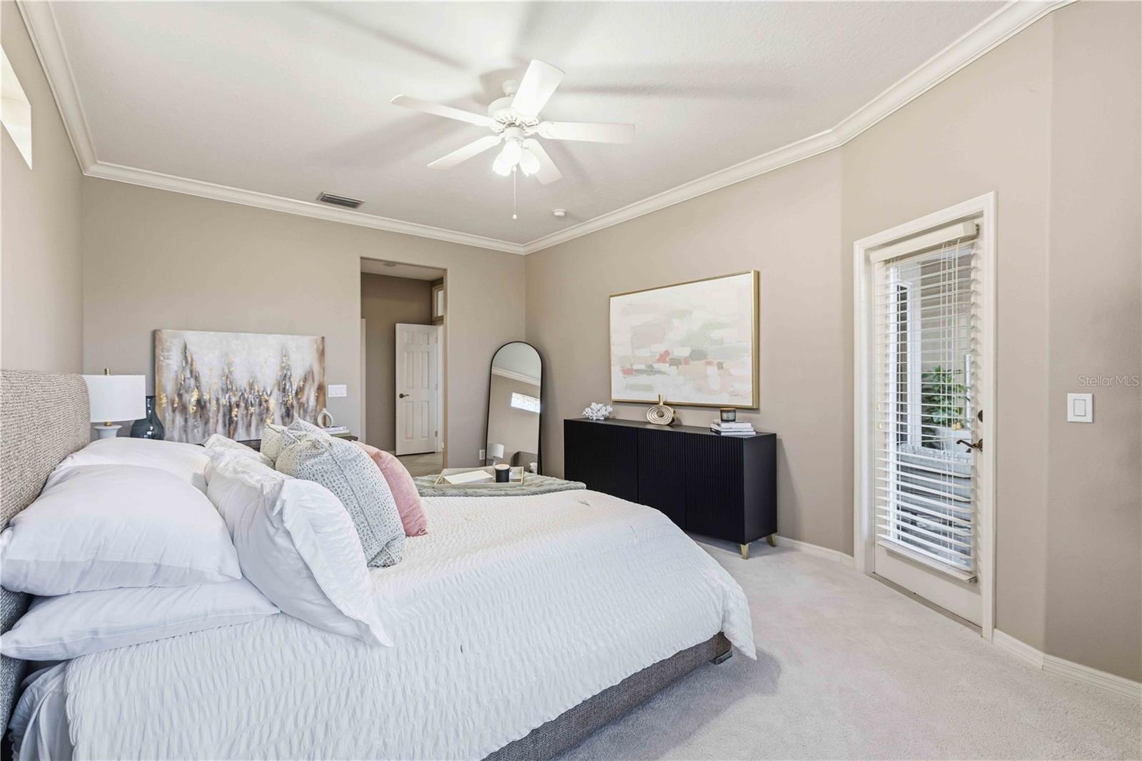 BARTON FARMS, LAUREL LAKES - Residential