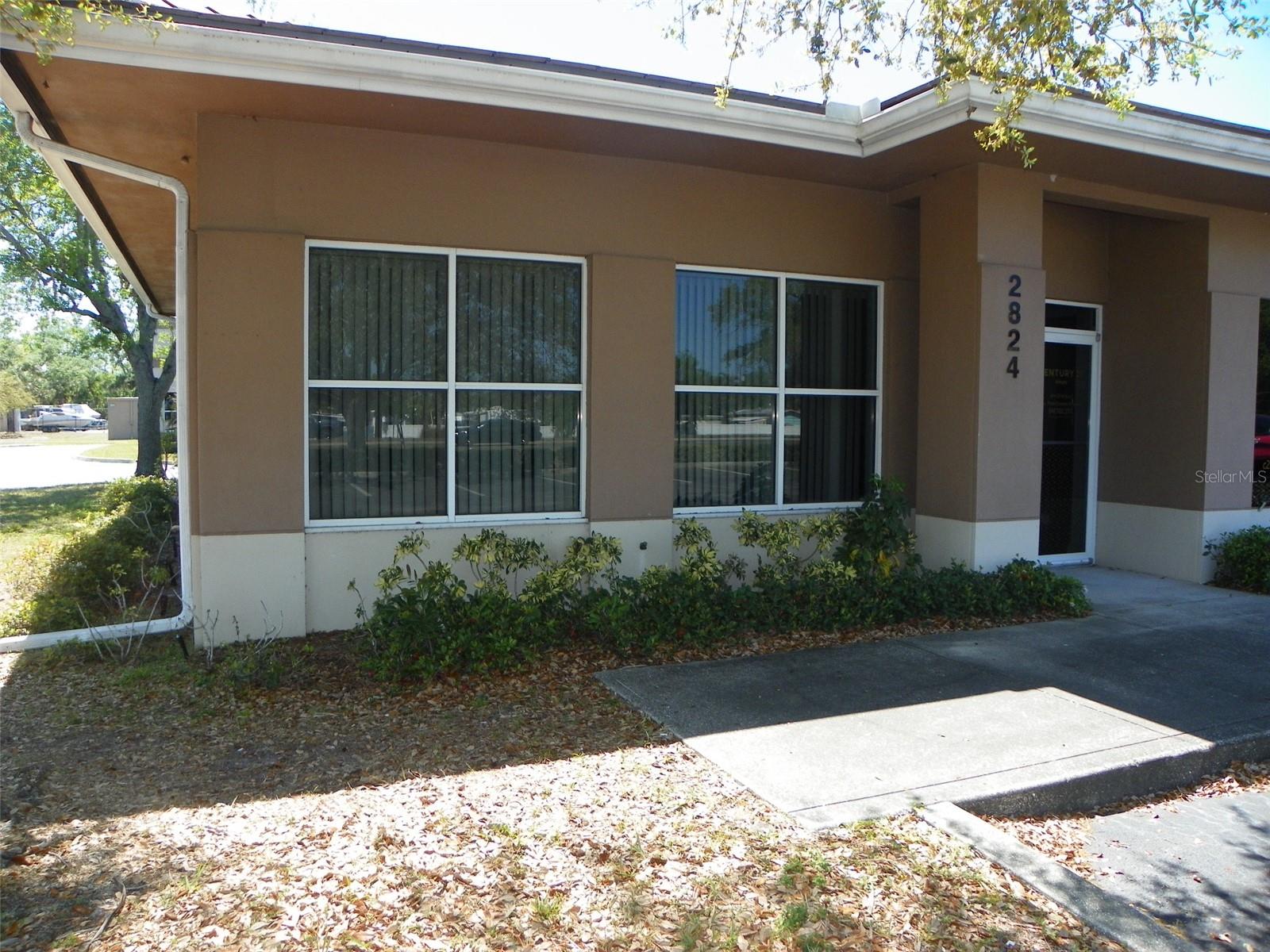 TWO RIVERS BUS PARK - Commercial Lease