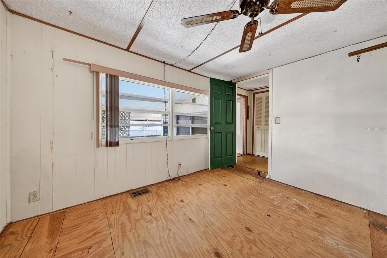 INDIAN HARBOR ESTATES UNIT 01 - Land