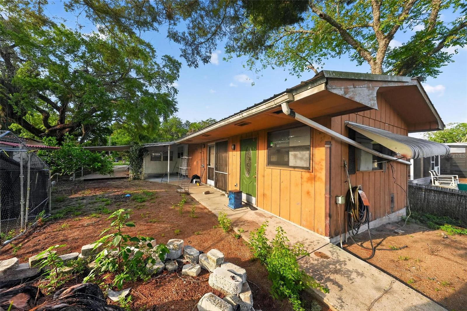 INDIAN HARBOR ESTATES UNIT 01 - Land